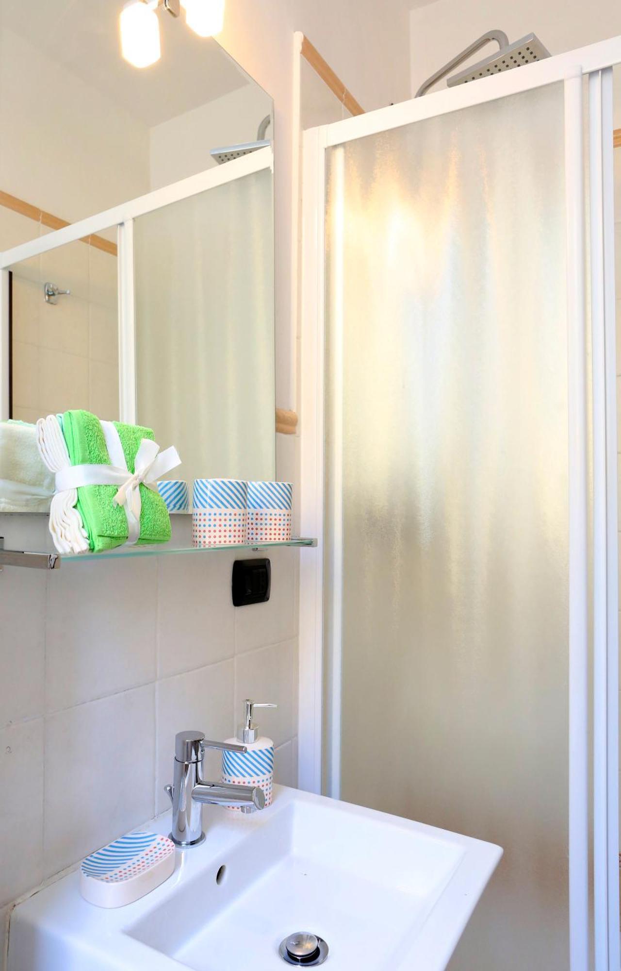 Caracciolo Guest House Рим Экстерьер фото