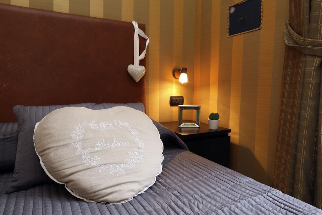Caracciolo Guest House Рим Номер фото